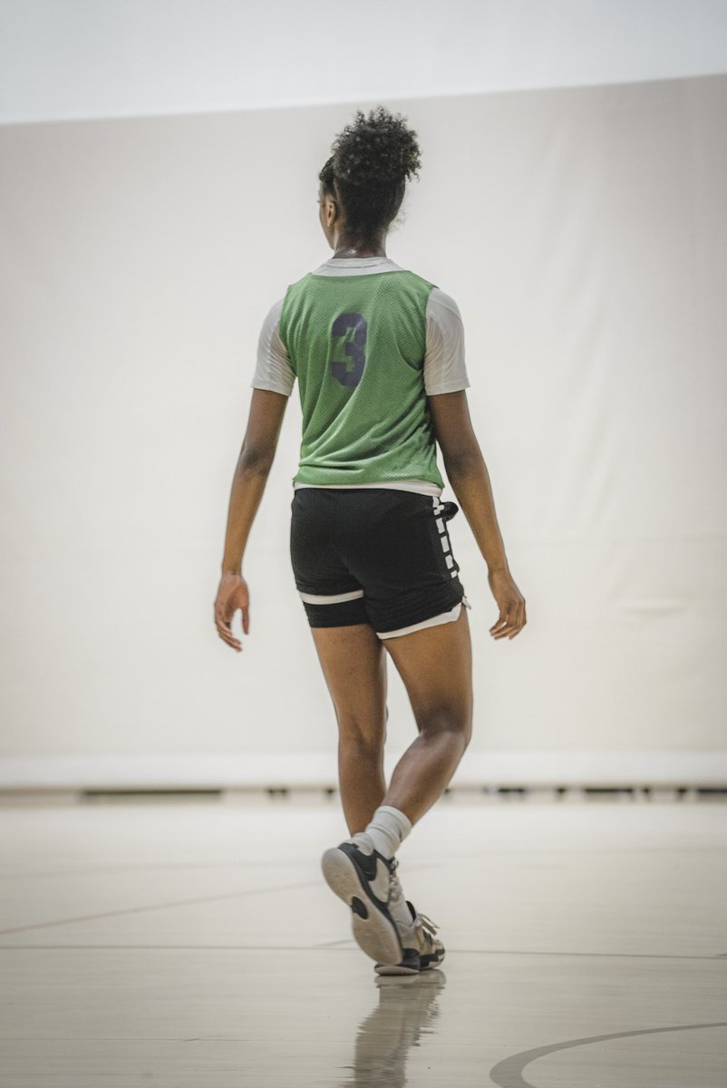 Jewel_Harwell's tweet photo. Highlights and Pictures from the University of Tampa Team Camp earlier in the summer๐ช๐พ #SENIOR #kylevisuals #basketball @TampaWBB https://t.co/sjnU0lT9fs