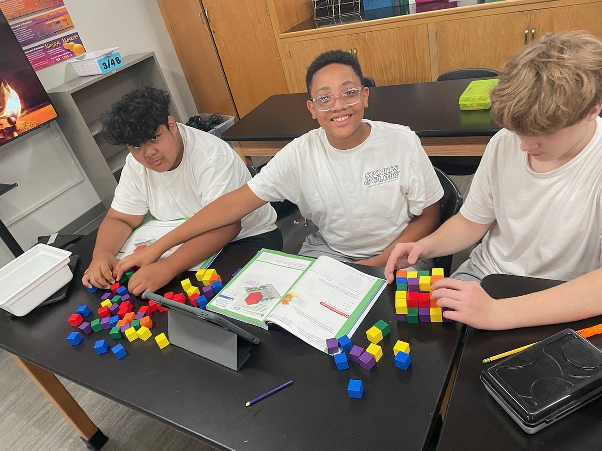 OPS_BryanMiddle's tweet image. 🧮 Utilizing manipulatives in math with Mr. Collins at Bryan Middle! Hands-on learning amplifies understanding and engagement, making math come alive for students. 🔢📚 #MathManipulation #BryanMiddleEducation #REAL_Joy