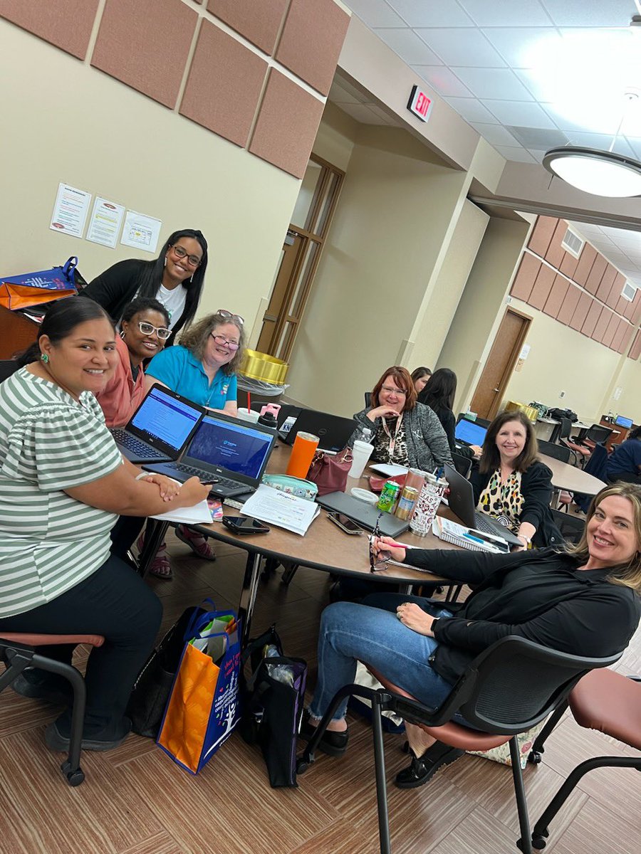 VinesPrimaryLibrary tweet media