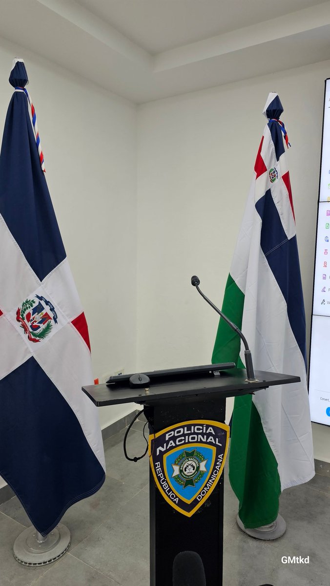 gabrielmercedez's tweet photo. ¡EN BREVE!
Rueda de prensa en el palacio de la @PoliciaRD por el director de Comunicaciones Estratégica (Vocero) coronel @pesqueiradiego
Sobre diversos temas de interés a los medios que cubren la fuente de la institución policial.
#PNteInforma
@rd_policia https://t.co/XWVyRlSowC