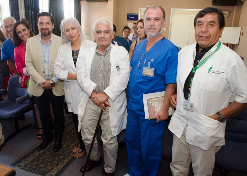 Gore_Tarapaca's tweet photo. #GraciasDoc 🙌🕊
Nos sumamos a las muestras de cariño y afecto hacia los familiares y cercanos del doctor Arturo Kirberg Benavides, creador de la Unidad de Endoscopía Digestiva del Hospital Regional Ernesto Torres de Galdames de #Iquique e Hijo Ilustre de la ciudad (2008). https://t.co/IAxBcQLoTD