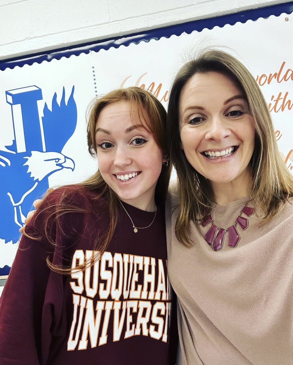 NazChorus's tweet photo. Congrats to Lindsey Rupp for her acceptance into the @SusquehannaU University Choir!!! #Proud #LifeLongSinger https://t.co/JegLrQIEXg
