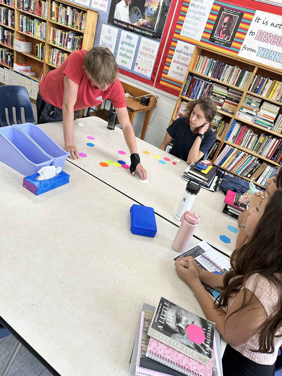 Sandy Jameson tweet media