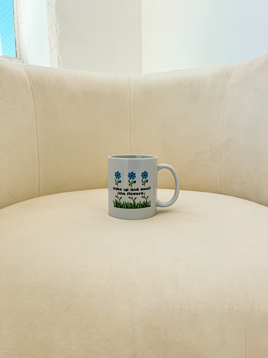 wake up and smell the flowers…or coffee ✨👵🏽☕️ • introducing ‘the liz mug’ @thanksforsleep