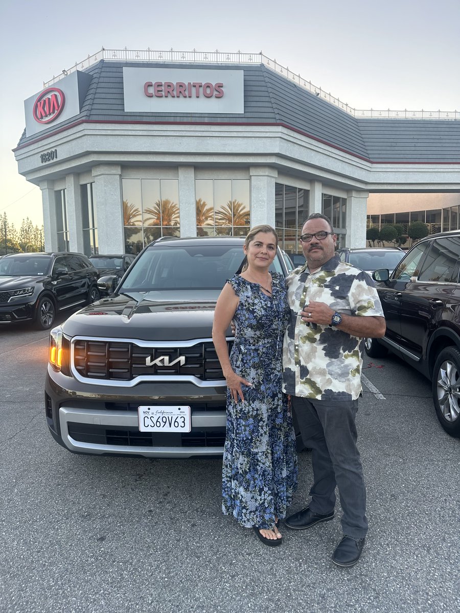 Congratulations to Angelica!! 🤩 She purchased her new KIA from Andreas at Kia Cerritos. Find the best deal on a new Kia only at KiaCerritos.com 🔥