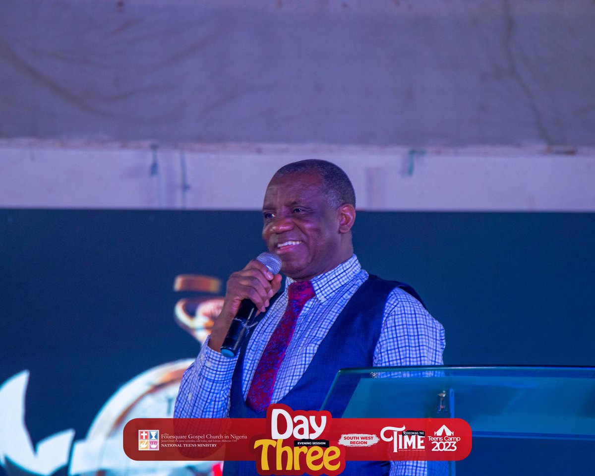 4sqteensng's tweet photo. We are about to receive more blessings from God tonight with the presence of @samaboyeji.
We are God's vessels and God is intentional about helping us Redeem the Time. 

#4sqteens #redeemingthetime #teenscamp2023 #iamredeemed #tc23 #southwestregion https://t.co/4q6TCspXJG