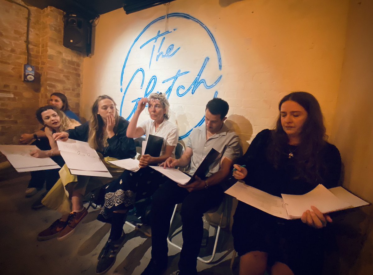 JessMooreTweets's tweet image. Such a gorgeous, generous evening amidst great actors, writers and producers. Thank you for an amazing night of new work about climate change #MessyCollective 😊🎭🌍