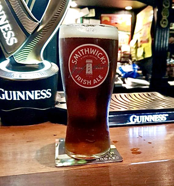 TheKingsInn1's tweet photo. Ah sure don’t mind if we do 🍻👌 #irishpubs #dublinpints https://t.co/ziJ4AXjb6g