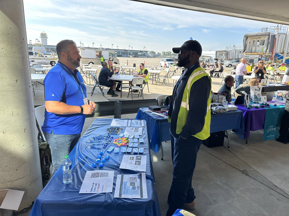 SashaJDC's tweet photo. Cleveland ROCKS safety! Great conversations with our team members about their roles in safety. Also excellent questions, feedback and ideas for how we can keep getting better! We ❤️ safety fair season! #nosmallrolesinsafety @DJKinzelman @JohnK_UA @kristin_fiore @LouFarinaccio https://t.co/g1C83lnHpy