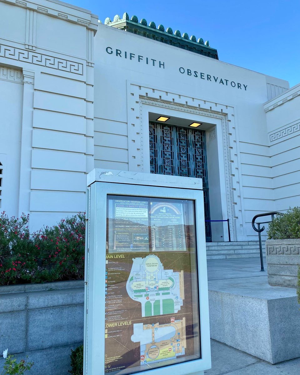 huansco's tweet photo. Los Angeles , USA

Pertama kali ke tempat ini namanya Griffith Observatory, jalan nya naik ke bukit lewatin perumahan perumahan mewah para artis aka Beverly Hills . Sayangnya pas kesini tutup soalnya dateng kepagian 🙃

#exploreusa https://t.co/GTIpXui30N