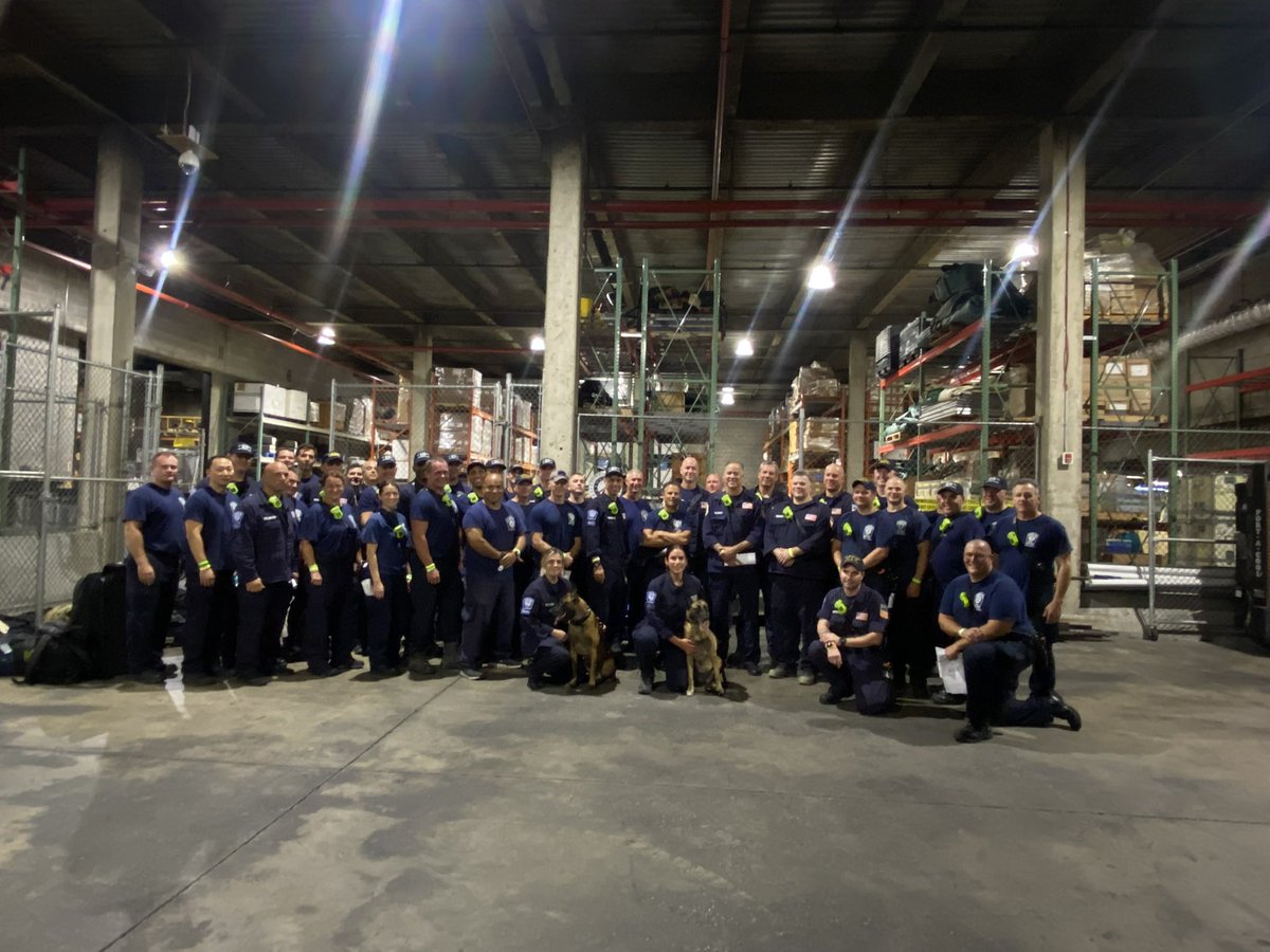 nycemergencymgt's tweet photo. NYCEM has sent NY Task Force 1 to Columbia, South Carolina ahead of Hurricane Idalia. The 46-member NY-TF1 is comprised of @FDNY, @NYPDnews, and @nycemergencymgt. They're equipped with specialized rescue equipment &amp; trained canines, ready to act as Hurricane Idalia makes landfall https://t.co/ztjq6JElZD