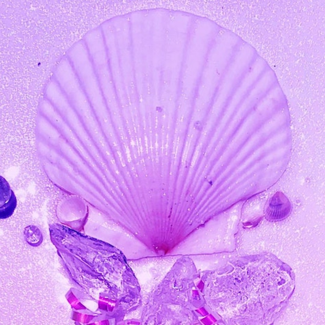 Get ready for an evening of artistic fun on September 2, 5-6:30 pm! 

Learn the art of resin and create a stunning jellyfish artwork guided by our talented instructor. No experience is required – just a passion for creativity! 

Get your ticket today: ow.ly/KVWV50PCVTV