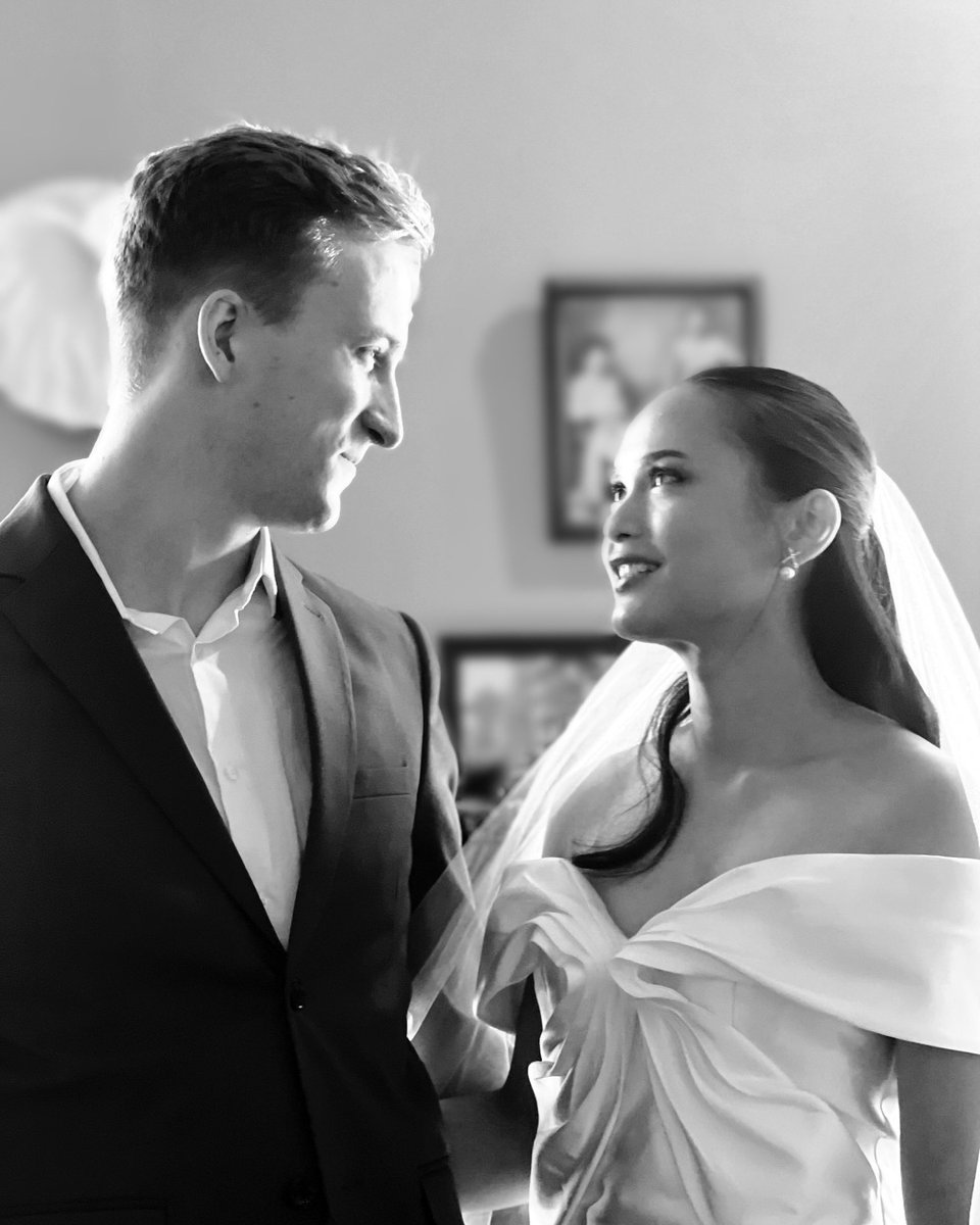 Pha Thaprawat (@phathaprawat) on Twitter photo Just had our US celebration with family & friends who won’t make it to Thailand for our wedding.
Is it November yet?! ❤️ Just had our US celebration with family & friends who won’t make it to Thailand for our wedding.
Is it November yet?! ❤️