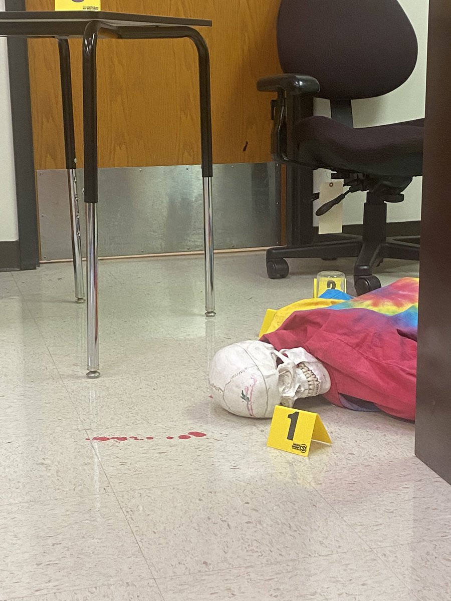 A mysterious death has occurred in our #PLTW Biomed class! 

Looking forward to seeing how my students investigate the case of Anna Garcia in this first unit. 🔬