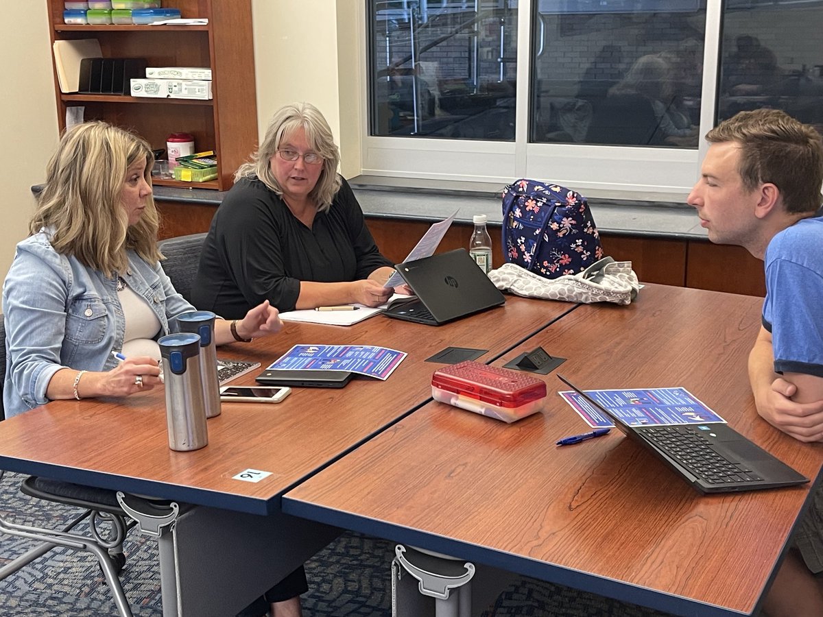 Elizabeth Brown tweet media