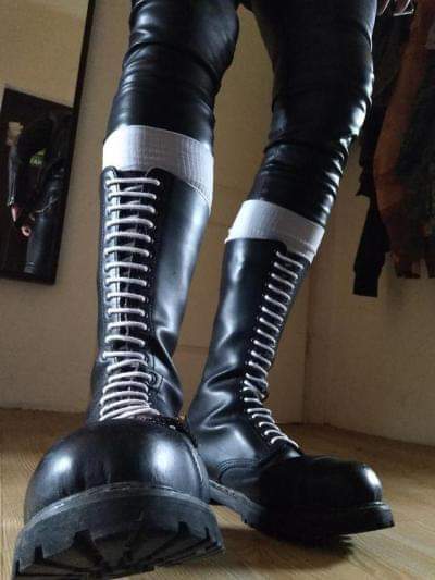 Boot-Sub tweet media