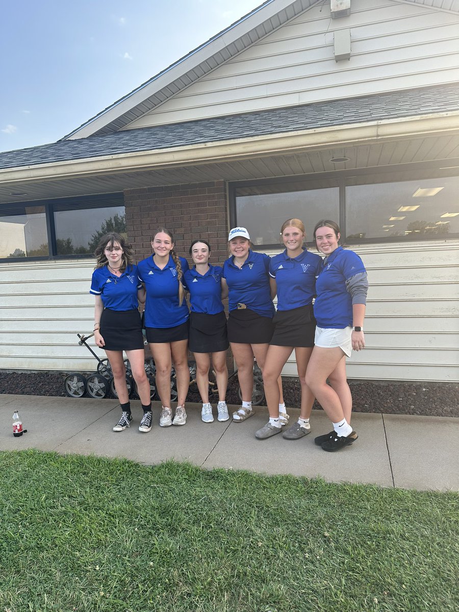 Whs girls ⛳️. Congrats on a solid 2023 start runner up finish @ Emporia! Lilli silver medal &amp; Carley bronze!
