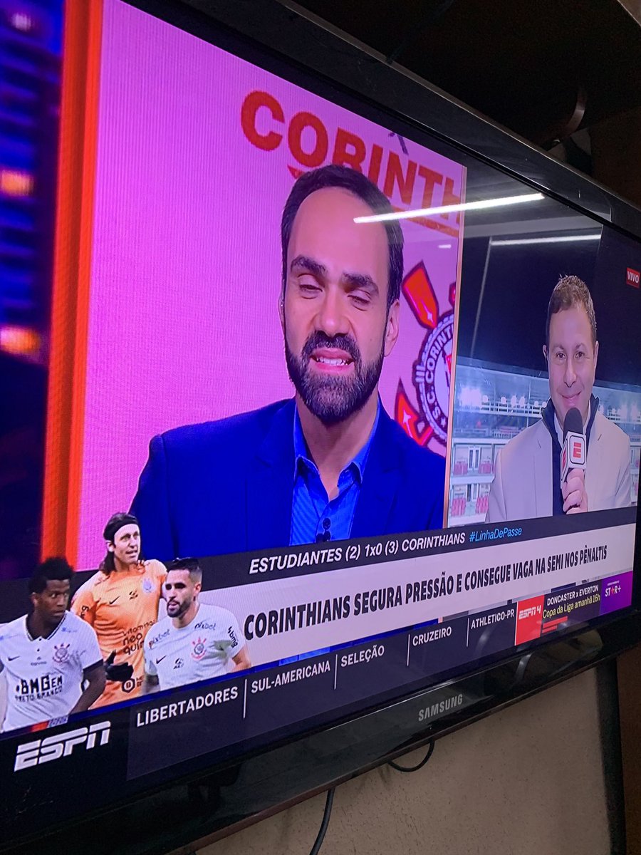 obsvops's tweet image. *aposentadoria criada em 1990*

corinthians em 1989:

INIMIGOS DA APOSENTADORIA.