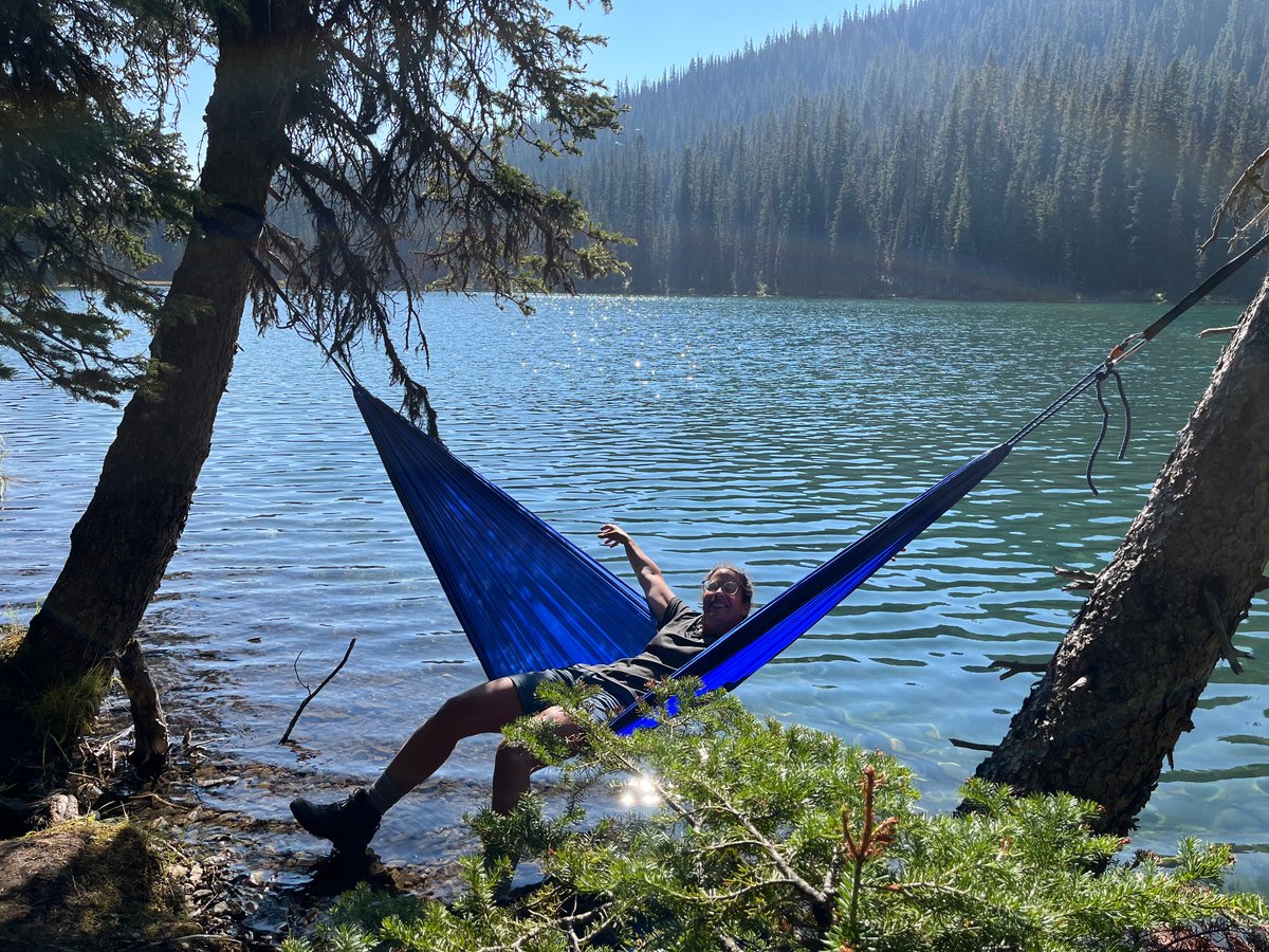 Dernière randonnée dans la montagne avant la pre-rentrée.
Lilian Lake, AB, 🇨🇦