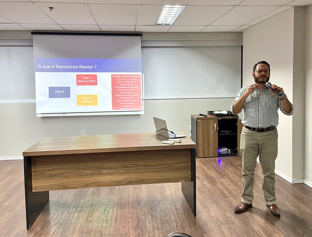 SbggAlagoas's tweet photo. Excelente Reunião Científica do mês, abordando a Pscicogeriatria com tema: Tratamento de Transtorno Bipolar em pessoa idosa, ministrada pelo médico psiquiatria  Prof Dr Valfrido Leão. https://t.co/XR7S9YKiYk