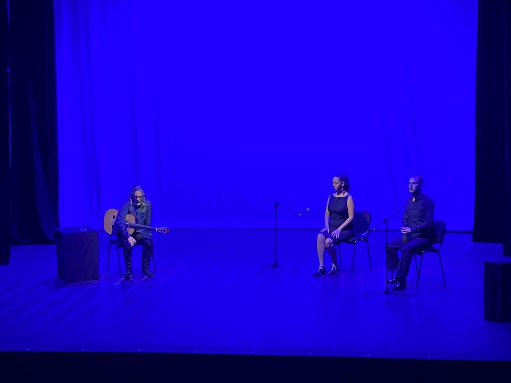 Este sábado 2 de septiembre, Gabriel Elizondo presenta "Solo Quedan Retratos", concierto de flamenco contemporáneo.

Con una trayectoria nacional e internacional de 27 años, Gabriel Elizondo es uno de los principales y más prestigiados exponentes de flamenco en nuestro país.