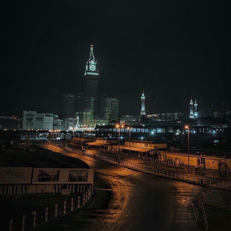 etudislam_'s tweet photo. Le Prophète ﷺ a dit: 

« Les deux unités de prière du fajr sont meilleures que la vie d'ici-bas et ce qui s'y trouve ».

* Il s'agit des deux unités de prière surérogatoires qui doivent être accomplies avant la prière obligatoire du matin.

Muslim https://t.co/Ct6GmdhJA1