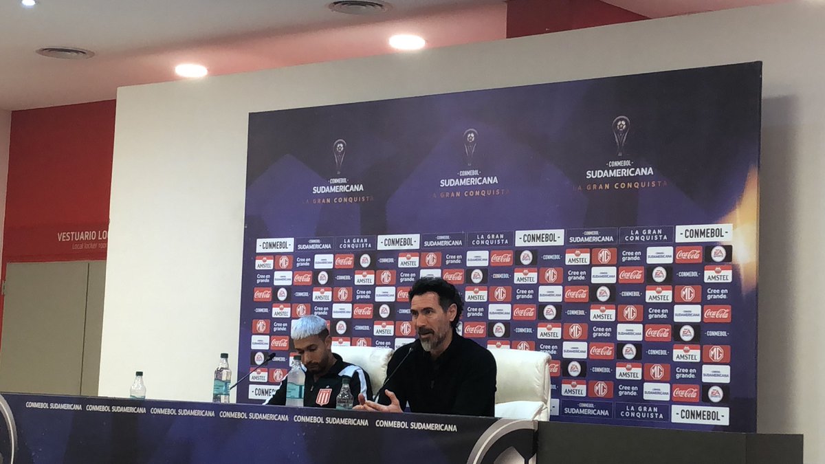 🇦🇹💬 #EDLP • Eduardo Domínguez en conferencia de prensa: “Siento orgullo. Lo que más importa es que el hincha se sienta representado. Sabemos que duele, su ilusión era nuestra ilusión. Lo que buscamos es poner a Estudiantes de esta forma, que se vaya con la frente en alto”.