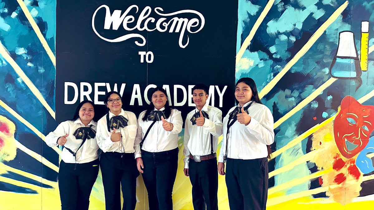 Carver_Mariachi's tweet photo. Great Job to @Drew_AISD Mariachi students first performance. Great start to the year! @MrJNickerson @AldineISD @aldinefinearts @knray_ray @MagnetatDrew @DrCrystalWatson @drgoffney @adbustil @AldineChoice
#MyAldine #mariachiprogram https://t.co/9je0S2m2DS