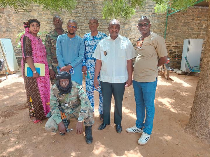 La CNDH avec l’appui du projet « BEN NI SIGUIDA YIRIWALI SABATI » financé par le FAMOC, a facilité l’obtention d’un jugement supplétif d’acte de naissance d’un enfant qui accompagnait sa mère en détention à la Maison d’Arrêt de Nioro du Sahel.
#FAMOC, #CNDH, #Droits #Enfants