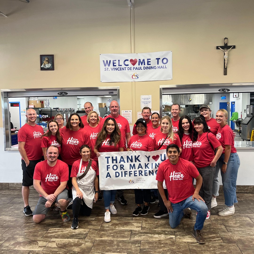 kengarff's tweet photo. For their latest We're Hear For You project, our corporate employees spent the day with @CCSUT at Vincent De Paul Dining Hall by preparing and serving lunch! Our teams chopped vegetables, served food, cleaned dishes, and handed out free Ken Garff water bottles ❤ #WH4Y https://t.co/1wlnS9IIRp