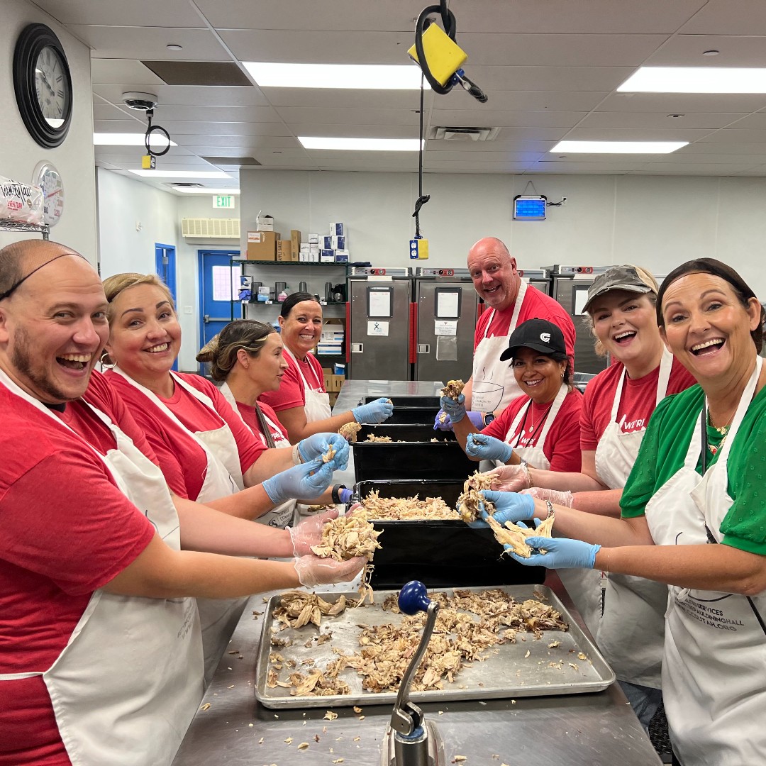 kengarff's tweet photo. For their latest We're Hear For You project, our corporate employees spent the day with @CCSUT at Vincent De Paul Dining Hall by preparing and serving lunch! Our teams chopped vegetables, served food, cleaned dishes, and handed out free Ken Garff water bottles ❤ #WH4Y https://t.co/1wlnS9IIRp