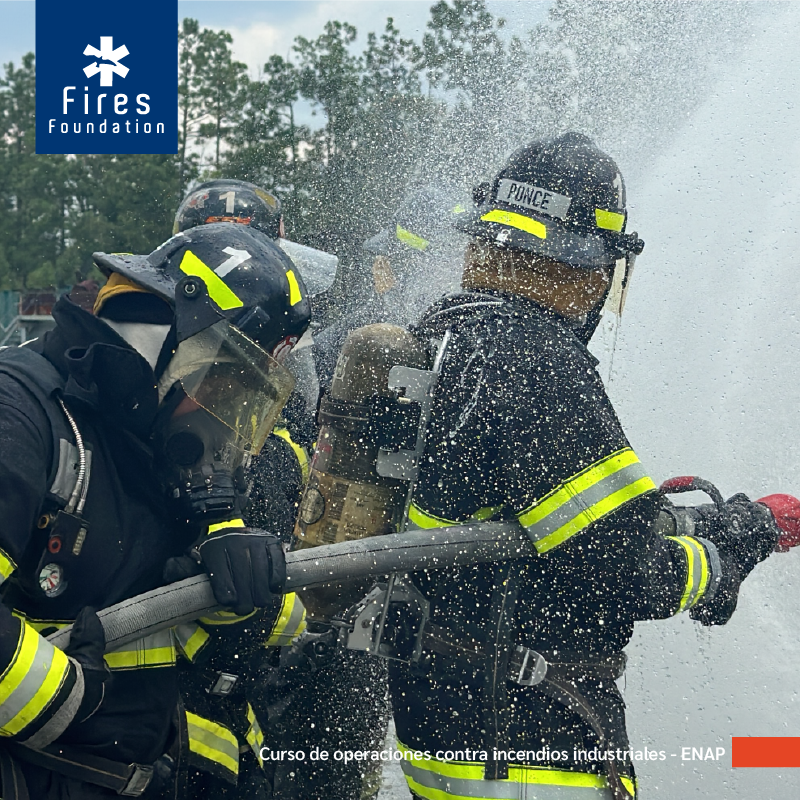 Firesfoundation's tweet photo. Bienvenidos delegación de las refinerías de Bio Bio y Aconcagua de ENAP y bomberos de Viña Del Mar que nos acompañan esta semana en el curso Operaciones contra incendios Industriales en El centro de entrenamiento CERTC en Lake Charles, Luciana. ¡Que sea una gran semana! https://t.co/1g3PX5VUjZ