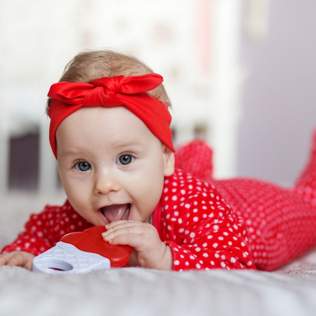 ladyluxelife's tweet image. My blog about headbands was a fun one, and I could have posted one of me because I love to wear them.  But I couldn’t resist this one!  #ladyluxelife #styleblog #austinblog #baby #babiesaresocute