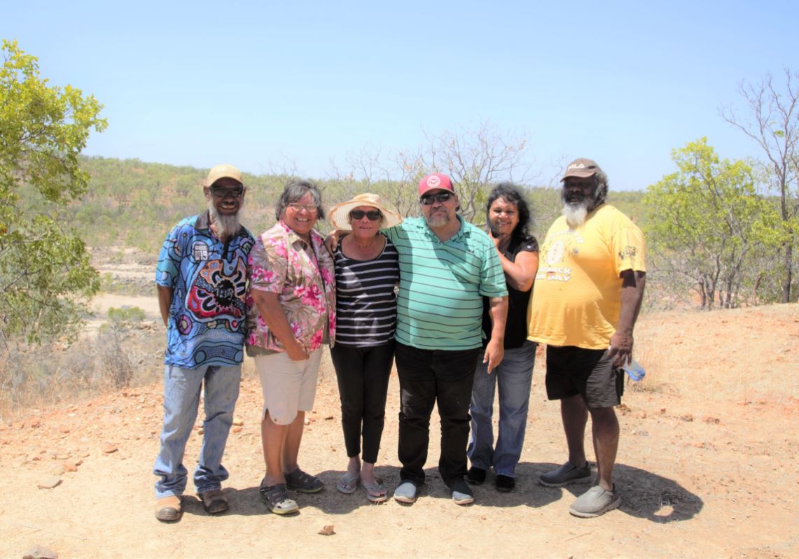IndigLandSea's tweet photo. The Federal Court of Aus formally granted the #Wakaman People of Far North QLD #NativeTitle via a determination providing the right to access and care for Country by traditional law, extending over 14,861 square kilometres of land in #Chillagoe. ๐ค๐โค๏ธ
๐๐พ https://t.co/F3jPafXdbh https://t.co/HvkDsw6VtP