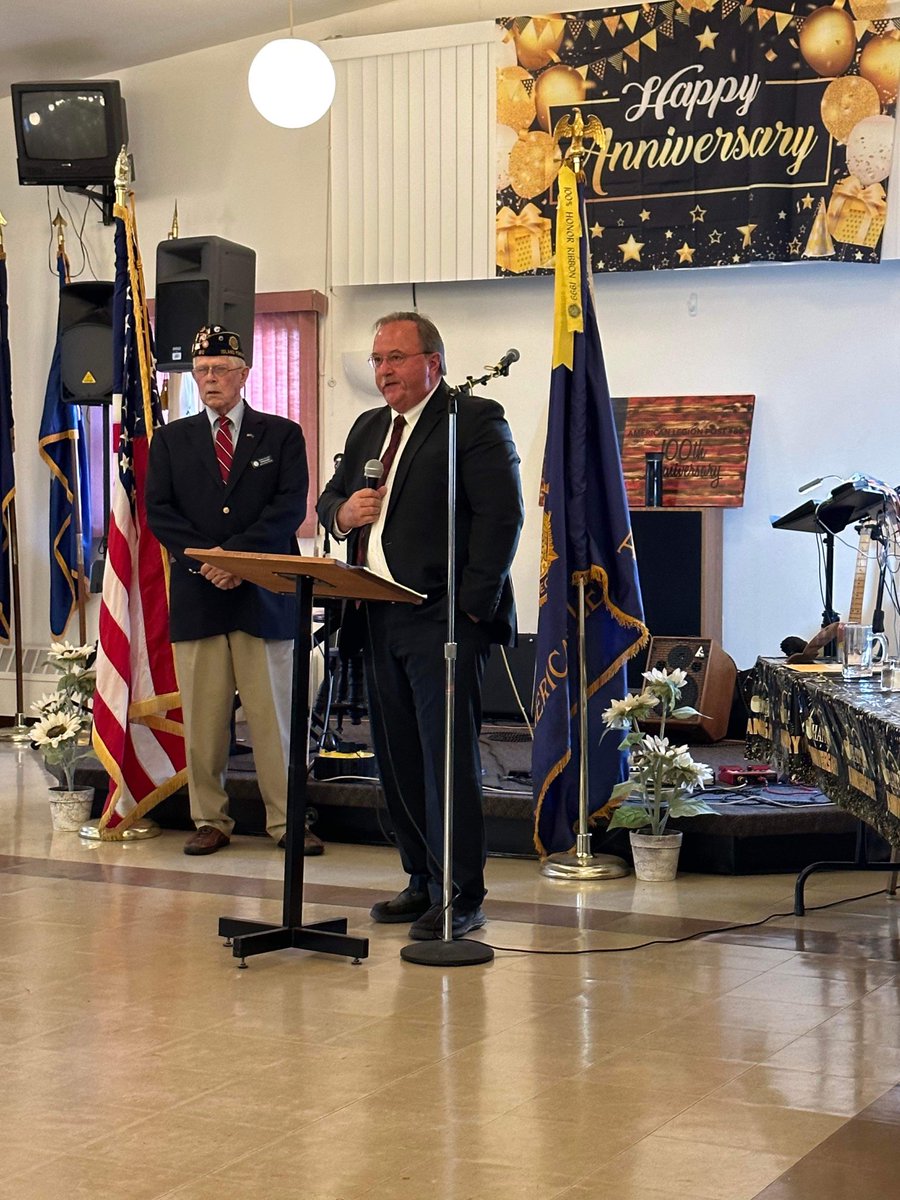 ingalls_russell's tweet photo. Incredible honored to be in Island Pond, American Legion Post 80 to help them celebrate their 100th year! This community loves their Veterens and the USA! https://t.co/zURlMV7HgH