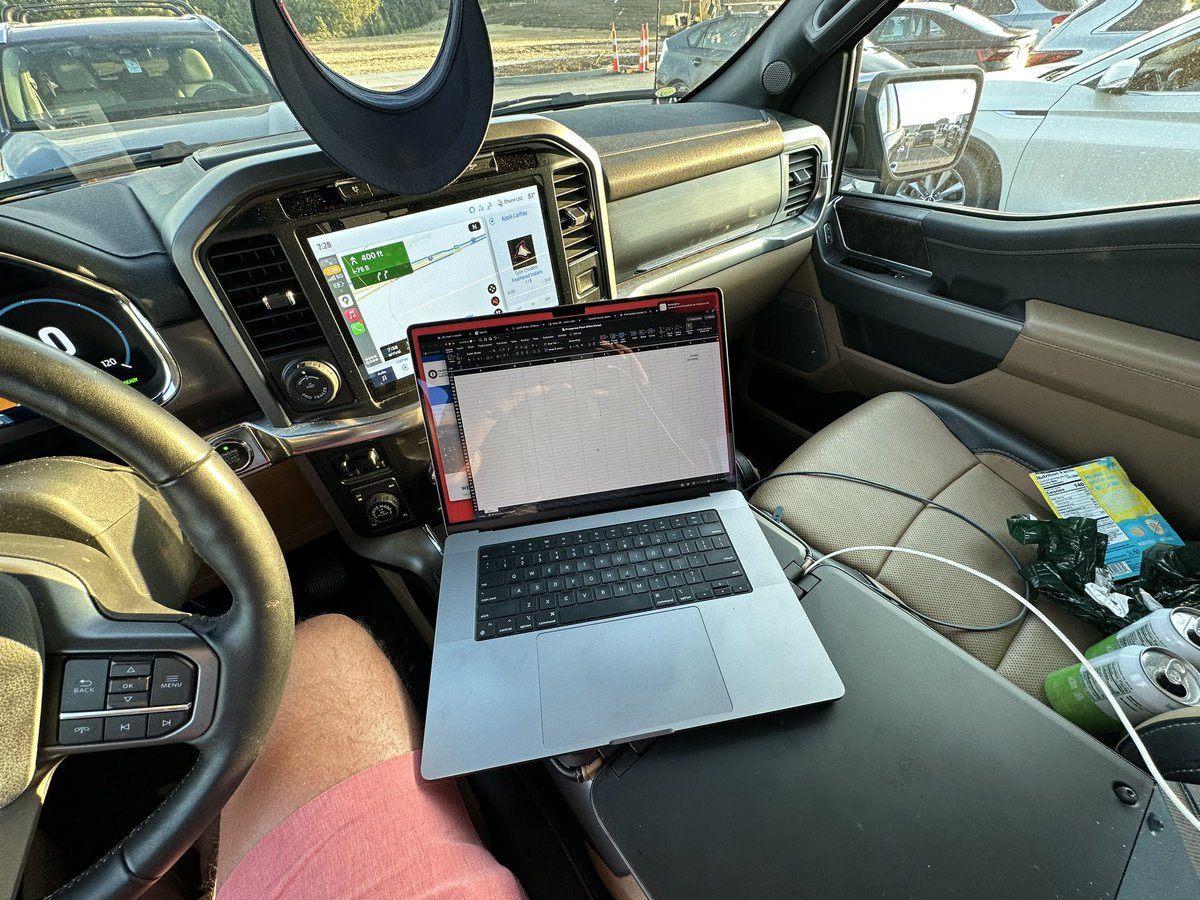 I love driving carpool and using Ford’s mobile desk during practice. 

Best work time of the day. 

#nerdalert