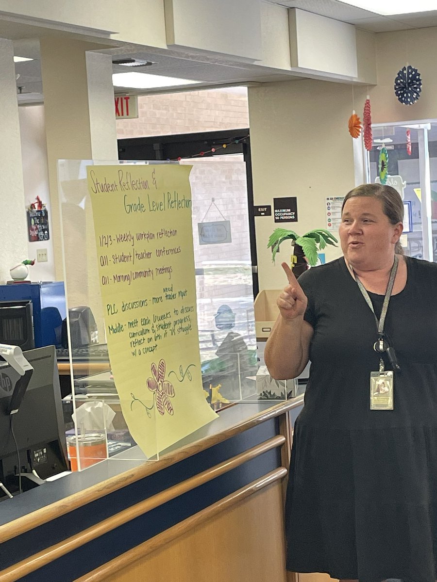 DaggMontFWISD's tweet photo. Collaborating the profile of a classroom! Holding high expectations for each other and our students. @Torius100  #WeLeadTx @dbenavidez2 @TEPSAtalk #OneFortWorth https://t.co/vj1aeLJWzI