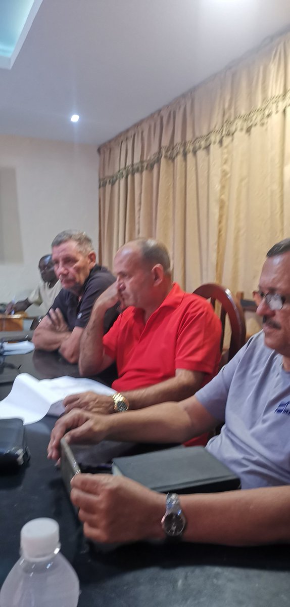 AntonioRdguezR's tweet photo. En el #SubgrupodeAgua, de la Provincia #PinardelRío, evaluamos, la situación #Hidrometeorológica, el incremento en el llenado de los Embalses y cómo recuperar, en el menor tiempo posible el funcionamiento de las Estaciones de Bombeo, por el SEN o Grupos Electrógenos #INRHCuba https://t.co/cDoi5u9ZGE