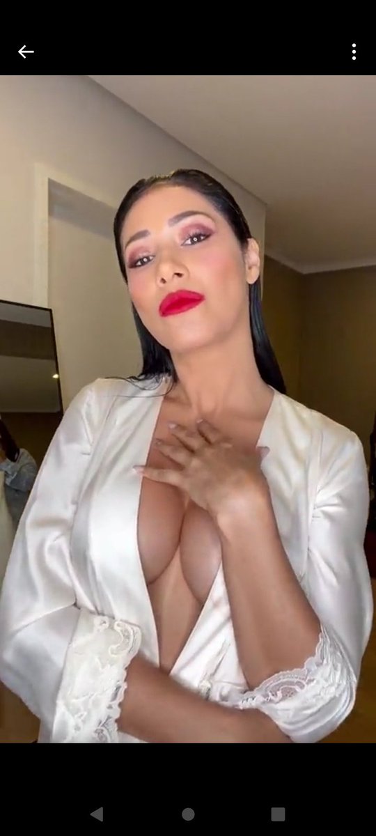 Boa noite família! Já foram conferir o passo a passo da make bem basiquinha da mamis <a href="/simaria/">Simaria</a>? O vídeo completo está no canal do YouTube dela: youtube.com/simaria 🤍