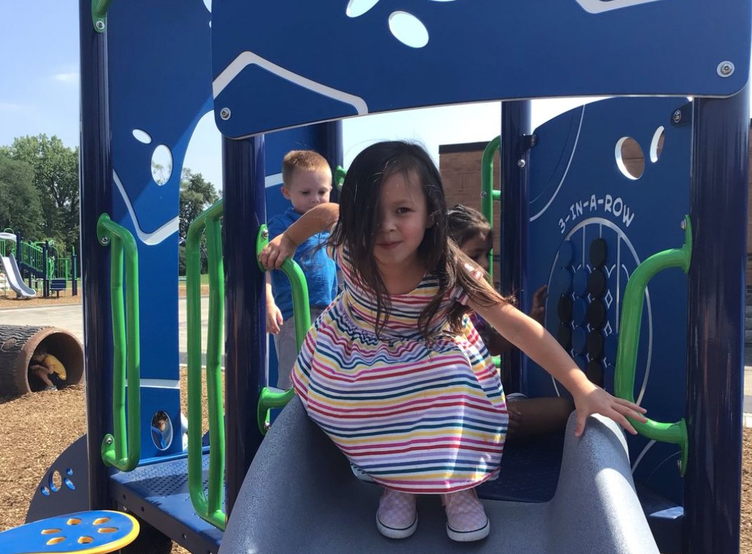 donnahaidle's tweet photo. Mrs. Haidle's class love the new preschool playground at Indian Trail! #dg58pride https://t.co/2mn7PWGP3u