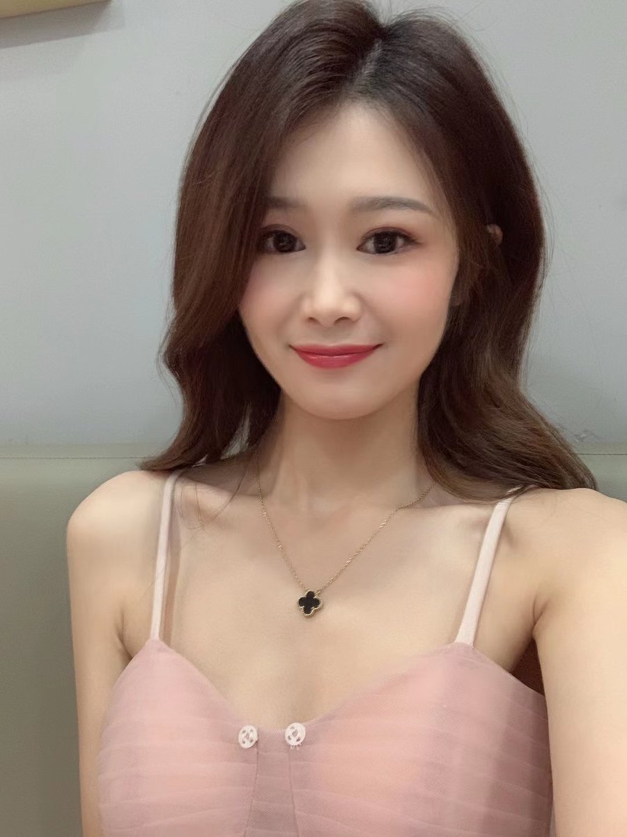 dadadachang's tweet photo. 臭骚逼老婆 https://t.co/V0uQvjy4bp