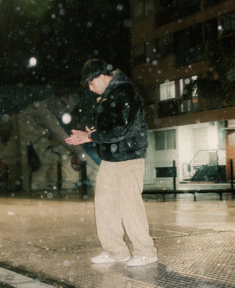 Aleex_000's tweet photo. https://t.co/x8zMT2eIf7 HENNY🔥🔥 https://t.co/uzBB6uZo7f