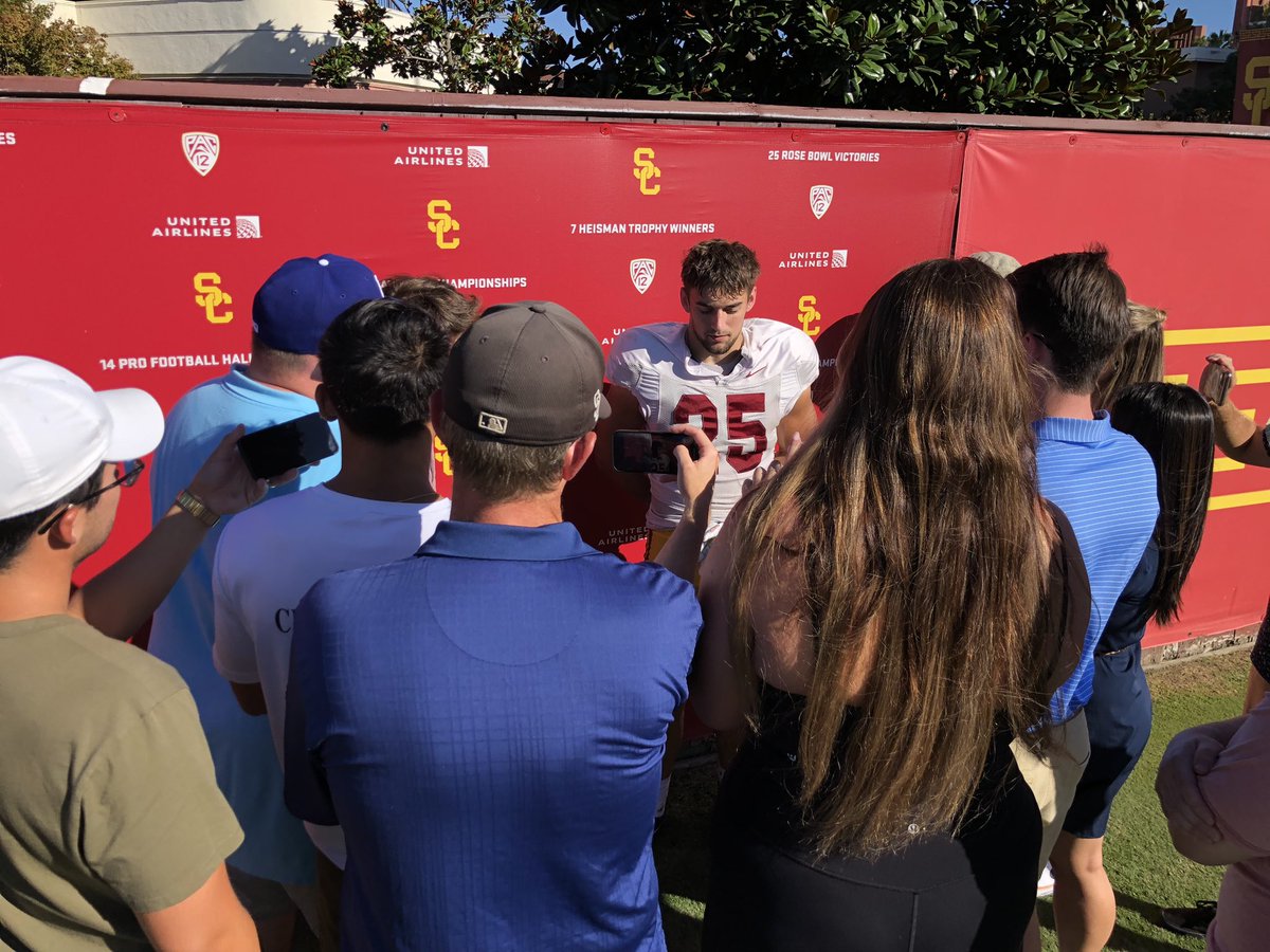 ChrisNTrevino's tweet photo. Tackett Curtis a popular first interview #USC https://t.co/3pkyaFMI9Q