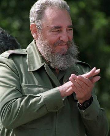 “[...]un pueblo, aunque sea pequeño, si es un pueblo digno, si es un pueblo unido, si es un pueblo inteligente, no hay quien lo venza, no hay quien se le imponga[...]”. Fidel. #CubaPorLaVida <a href="/CatGuaicaipuro1/">Cat Guaicaipuro1</a> <a href="/Cdi_gilberto/">CDI Gilberto Rodríguez</a> @Eam12V <a href="/MaylenSelles/">Maylen Garcia Selles</a> <a href="/Yoandi52401825/">Yoandi</a>