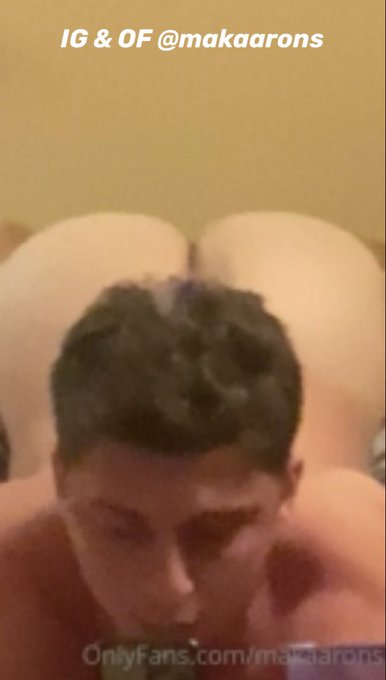 Should I post this vid here? Retweet for yes.   Treats and naughties tomorrow night on my 0F :) https://t