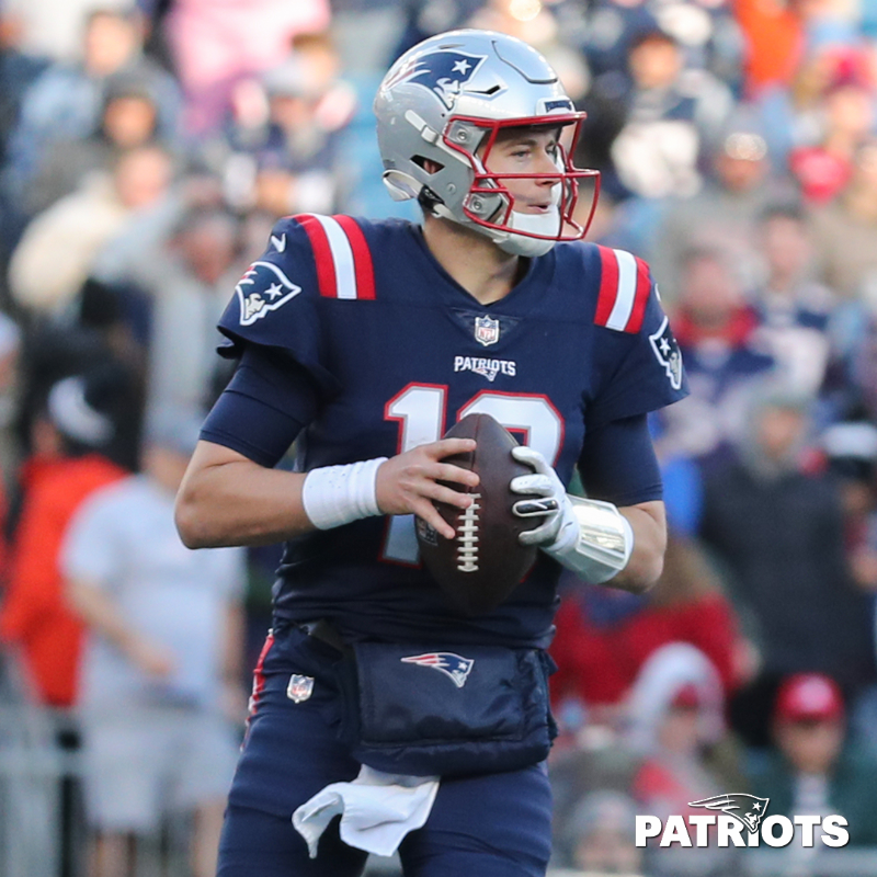 Patriots's tweet photo. The Patriots narrow down the roster from 90 to 53.

@ezlazar reviews the latest moves: https://t.co/zTWNlMVPCG