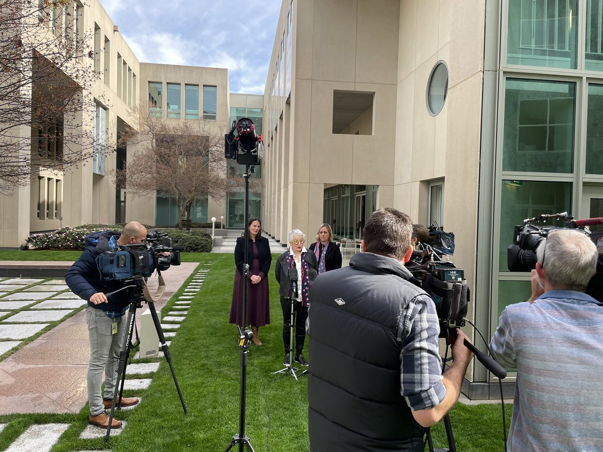 RDAA (@ruraldoctorsaus) on Twitter photo Media doorstop to follow up on National Rural Maternity Forum RDAA President <a href="/BelotMegan/">Megan Belot</a> with <a href="/MidwivesACM/">ACM</a> & <a href="/RuralHC_Aus/">@RuralHC_Aus</a> Media doorstop to follow up on National Rural Maternity Forum RDAA President <a href="/BelotMegan/">Megan Belot</a> with <a href="/MidwivesACM/">ACM</a> & <a href="/RuralHC_Aus/">@RuralHC_Aus</a>