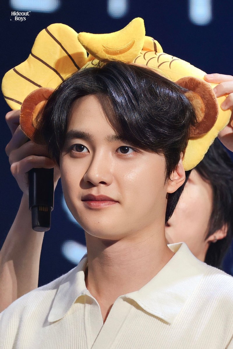 DODBBONG's tweet photo. ㉵ 도경수가 펭귄이라��� 증거 제출합니다 https://t.co/s0pFkCcAR4