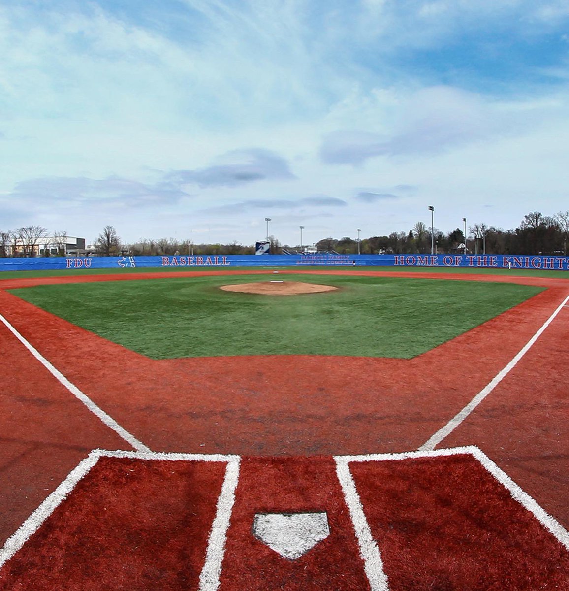 Extremely excited for 2024 SC CF <a href="/HunterRayyy/">Hunter Ray✞</a> on his commitment to <a href="/FDUKnightsBase/">FDU Baseball</a> This is a great fit for Hunter and we know he will excel with the Knights #dreambig #scfamily #committed #goodfit #102