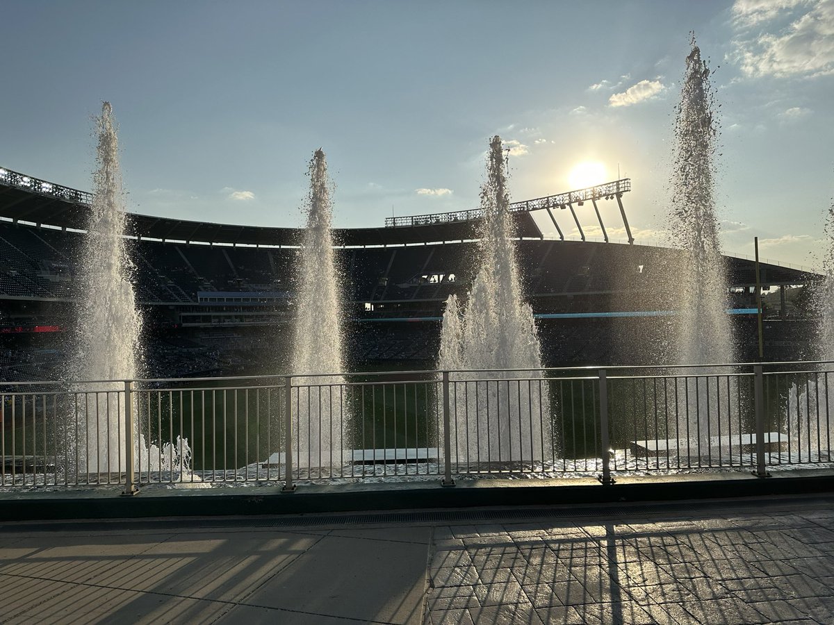 DrewD4343's tweet photo. Great night for baseball in the Heartland with Micah Campbell! #kcroyals https://t.co/PLwnPzzDw6